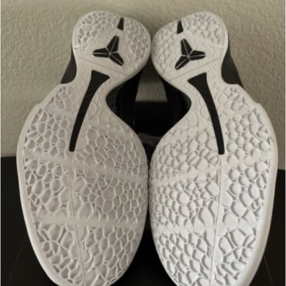 Kobe 6 Mambacita’s - Picture 3 of 5